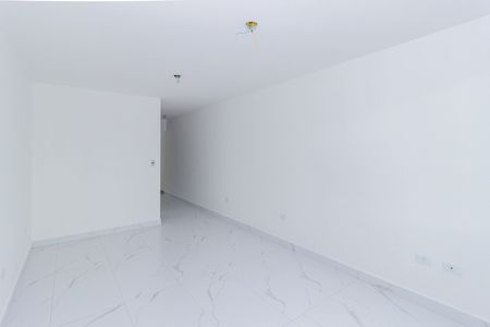 Sala de casa à venda com 2 quartos, 108m² em Vila Arcadia, São Paulo