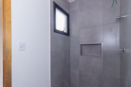 Casa à venda com 108m², 2 quartos e 2 vagas Casa à venda com 108m², 2 quartos e 2 vagasBanheiro Quarto 2