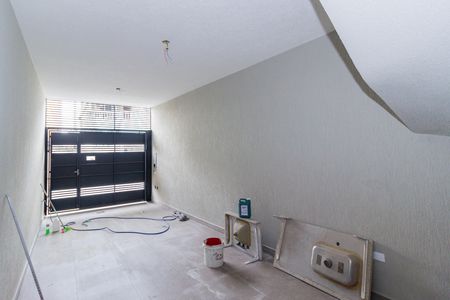 Casa à venda com 107m², 2 quartos e 2 vagas Casa à venda com 107m², 2 quartos e 2 vagasGaragem