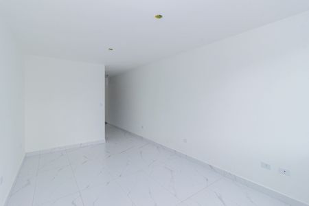 Casa à venda com 107m², 2 quartos e 2 vagas