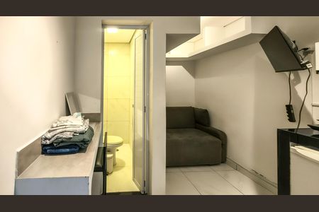 Sala/Cozinha de kitnet/studio para alugar com 1 quarto, 15m² em Jardim Taquaral, São Paulo