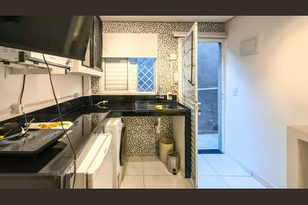 Sala/Cozinha de kitnet/studio para alugar com 1 quarto, 15m² em Jardim Taquaral, São Paulo