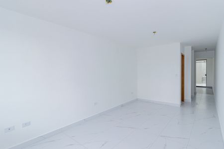 Casa à venda com 108m², 2 quartos e 2 vagas Casa à venda com 108m², 2 quartos e 2 vagasSala