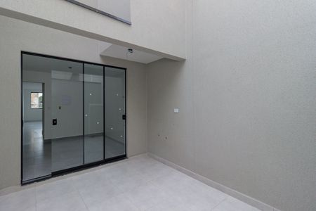 Casa à venda com 108m², 2 quartos e 2 vagas Casa à venda com 108m², 2 quartos e 2 vagasLavanderia
