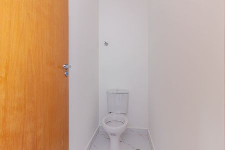Casa à venda com 108m², 2 quartos e 2 vagas Casa à venda com 108m², 2 quartos e 2 vagasBanheiro Principal