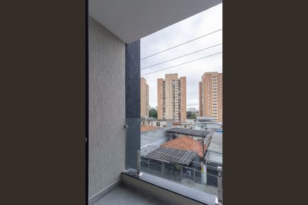 Casa à venda com 108m², 2 quartos e 2 vagas Casa à venda com 108m², 2 quartos e 2 vagasVaranda Quarto 2