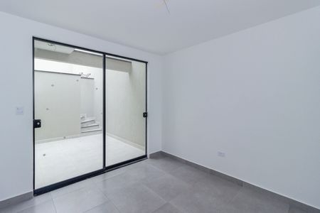 Casa à venda com 108m², 2 quartos e 2 vagas Casa à venda com 108m², 2 quartos e 2 vagasCozinha