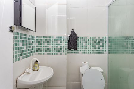 Banheiro de kitnet/studio para alugar com 1 quarto, 30m² em Jardim Previdencia, São Paulo
