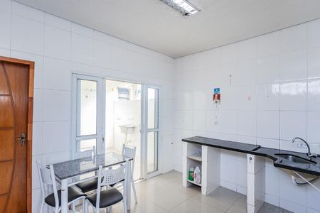 Casa para alugar com 120m², 2 quartos e sem vagaCozinha