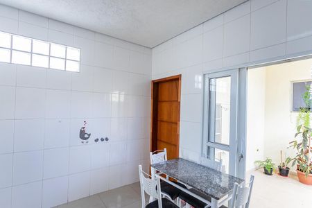 Casa para alugar com 120m², 2 quartos e sem vagaCozinha