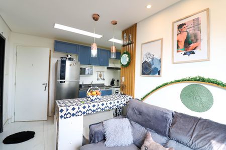 Sala / Cozinha de kitnet/studio à venda com 2 quartos, 37m² em Santo Amaro, São Paulo
