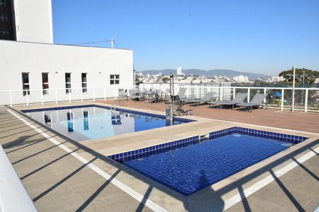 Apartamento para alugar com 54m², 3 quartos e 1 vaga Apartamento para alugar com 54m², 3 quartos e 1 vagaPiscinas