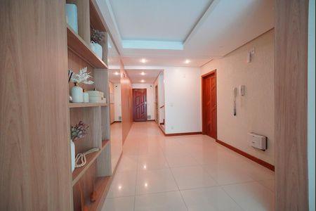 Apartamento para alugar com 53m², 1 quarto e 1 vagaHall de entrada