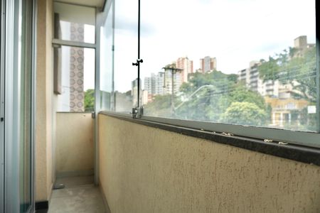 Apartamento para alugar com 80m², 3 quartos e 2 vagas Apartamento para alugar com 80m², 3 quartos e 2 vagasSuíte - Varanda