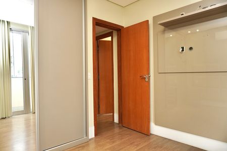 Apartamento para alugar com 80m², 3 quartos e 2 vagas Apartamento para alugar com 80m², 3 quartos e 2 vagasSuíte