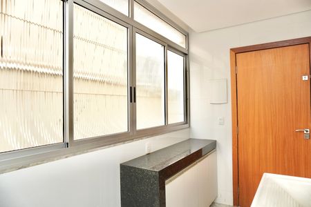 Apartamento para alugar com 80m², 3 quartos e 2 vagas Apartamento para alugar com 80m², 3 quartos e 2 vagasÁrea de Serviço