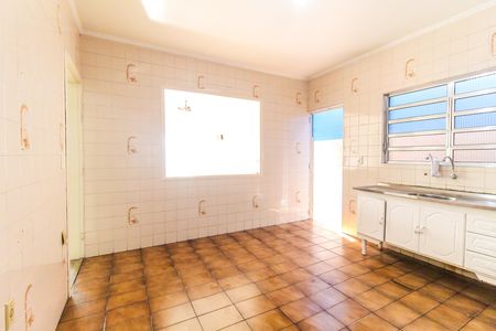 Casa para alugar com 250m², 3 quartos e 2 vagas Casa para alugar com 250m², 3 quartos e 2 vagasCozinha
