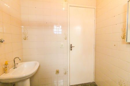 Casa para alugar com 250m², 3 quartos e 2 vagas Casa para alugar com 250m², 3 quartos e 2 vagasBanheiro
