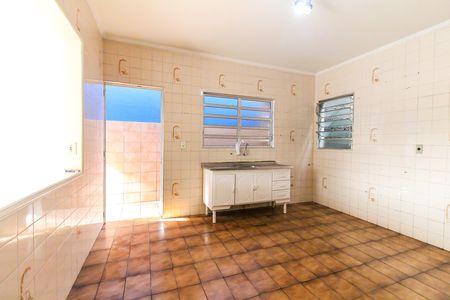 Casa para alugar com 250m², 3 quartos e 2 vagas Casa para alugar com 250m², 3 quartos e 2 vagasCozinha