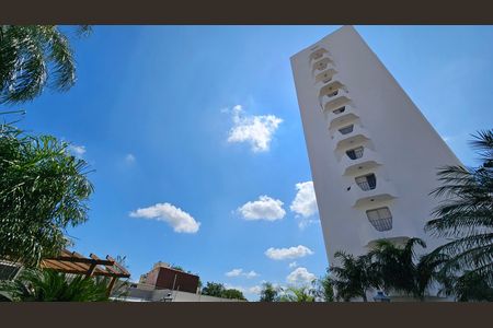 Apartamento para alugar com 119m², 3 quartos e 2 vagas