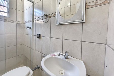 Banheiro de casa para alugar com 1 quarto, 65m² em Jardim das Bandeiras, Campinas