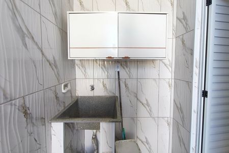 Casa para alugar com 65m², 1 quarto e 1 vagaÁrea de Serviço