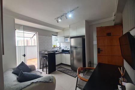 Sala e Cozinha de apartamento para alugar com 1 quarto, 30m² em Parque da Vila Prudente, São Paulo