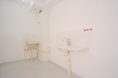 Apartamento para alugar com 34m², 2 quartos e sem vagaCozinha e Área de Serviço