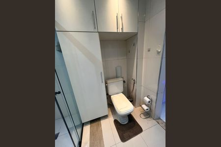 Studio para alugar com 38m², 1 quarto e 1 vaga Studio para alugar com 38m², 1 quarto e 1 vagaBanheiro
