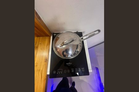 Cozinha de kitnet/studio para alugar com 1 quarto, 38m² em Centro, São Vicente