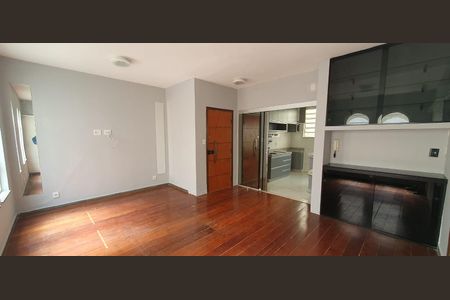 Sala de apartamento para alugar com 3 quartos, 120m² em Nova Suíça, Belo Horizonte