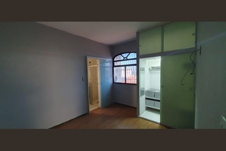 Apartamento para alugar com 120m², 3 quartos e 1 vaga Apartamento para alugar com 120m², 3 quartos e 1 vagaQuarto