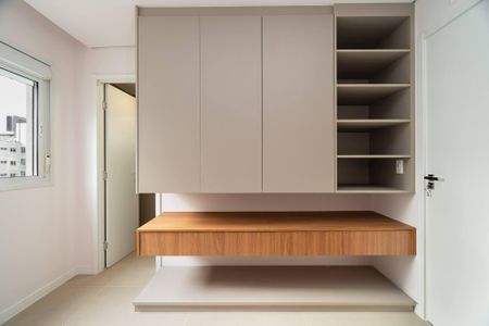Apartamento à venda com 77m², 2 quartos e 2 vagasQuarto
