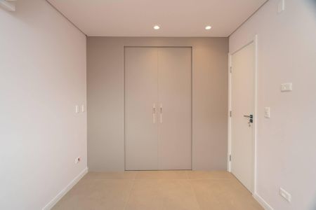 Apartamento à venda com 77m², 2 quartos e 2 vagasSuíte 