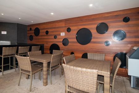 Apartamento à venda com 77m², 2 quartos e 2 vagasChurrasqueira 2