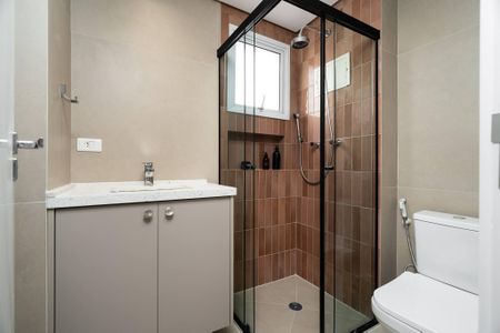 Apartamento à venda com 77m², 2 quartos e 2 vagasBanheiro da Suíte 
