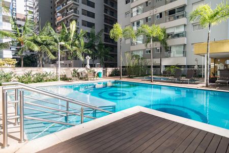 Apartamento à venda com 77m², 2 quartos e 2 vagasPiscina