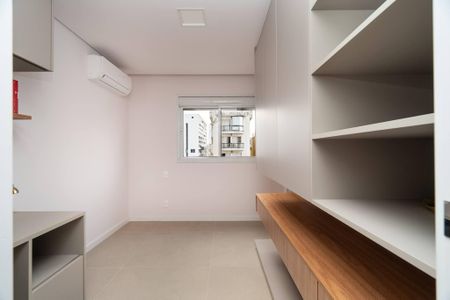 Apartamento à venda com 77m², 2 quartos e 2 vagasQuarto