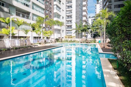 Apartamento à venda com 77m², 2 quartos e 2 vagasPiscina