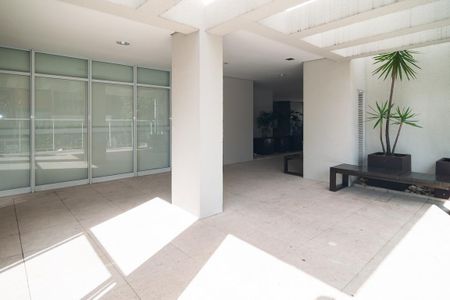 Apartamento à venda com 77m², 2 quartos e 2 vagasÁrea Comum