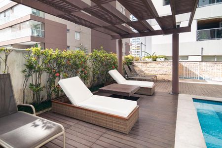 Apartamento à venda com 77m², 2 quartos e 2 vagasPiscina