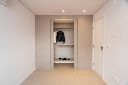 Apartamento à venda com 77m², 2 quartos e 2 vagasSuíte 