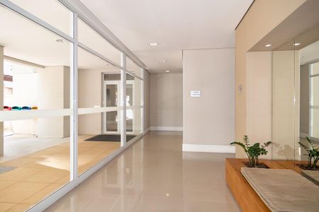 Apartamento à venda com 77m², 2 quartos e 2 vagasHall Entrada