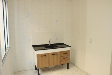 Casa de Condomínio para alugar com 2 quartos, 60m² em Parque Rizzo, Cotia