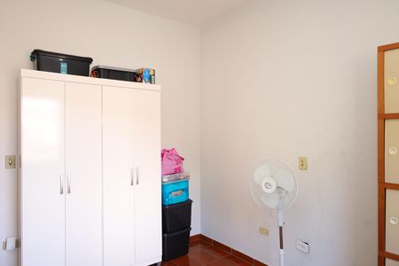 Casa à venda com 200m², 4 quartos e 3 vagasQuarto 2