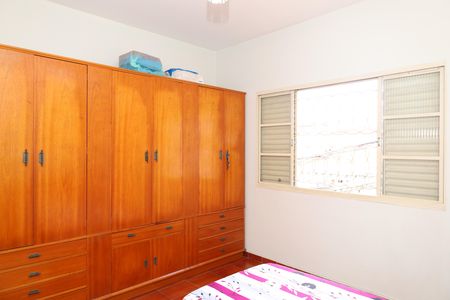 Casa à venda com 200m², 4 quartos e 3 vagasQuarto 3