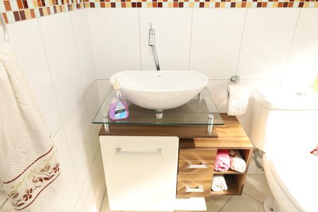 Casa à venda com 200m², 4 quartos e 3 vagasBanheiro 4