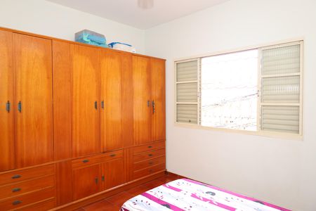 Casa à venda com 200m², 4 quartos e 3 vagasQuarto 3