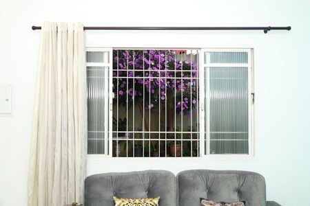 Casa à venda com 200m², 4 quartos e 3 vagasSala