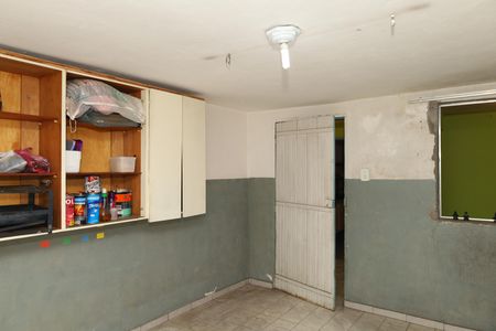Casa à venda com 200m², 4 quartos e 3 vagasÁrea de armazenamento - Sala 2